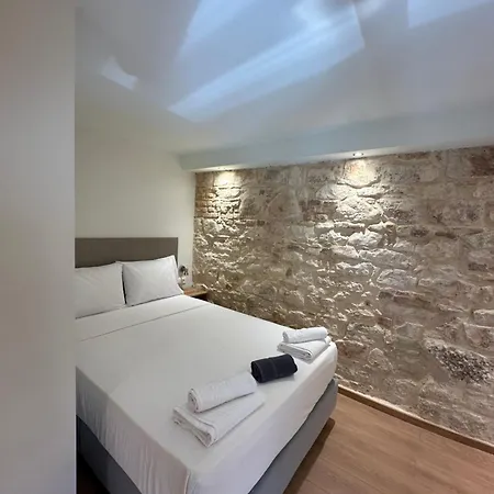 Q Rocco Apartments, Corfu Town Экстерьер фото