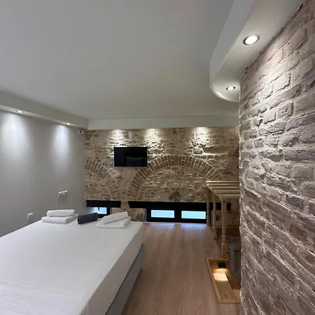 Q Rocco Apartments, Corfu Town Экстерьер фото