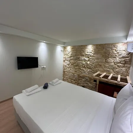 Q Rocco Apartments, Corfu Town Экстерьер фото