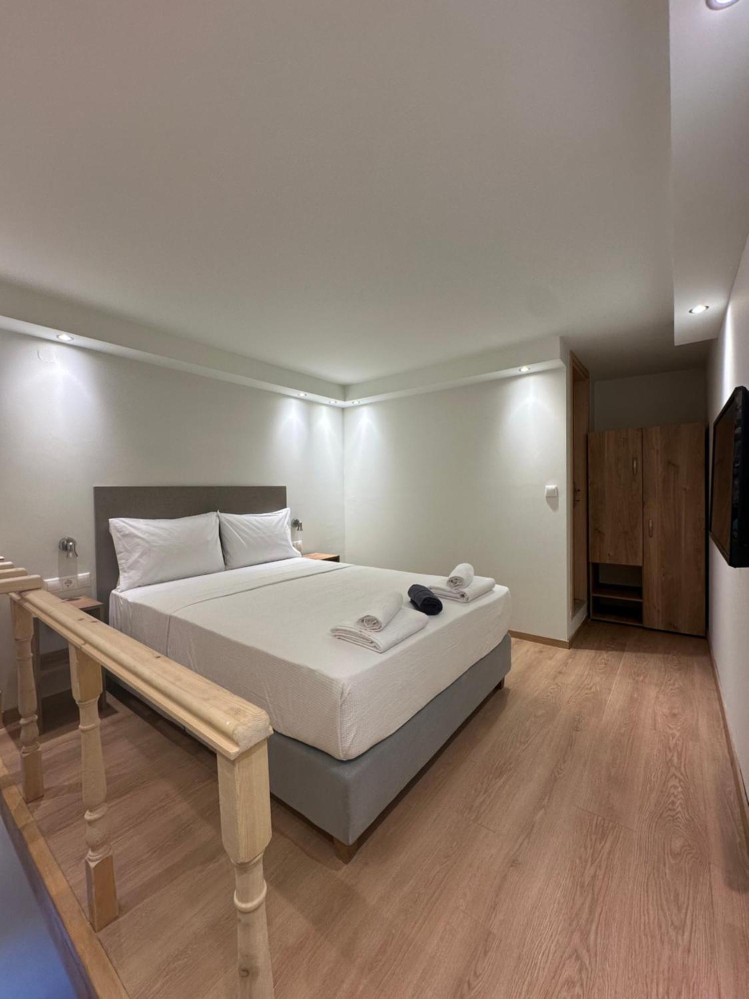 Q Rocco Apartments, Corfu Town Apartment