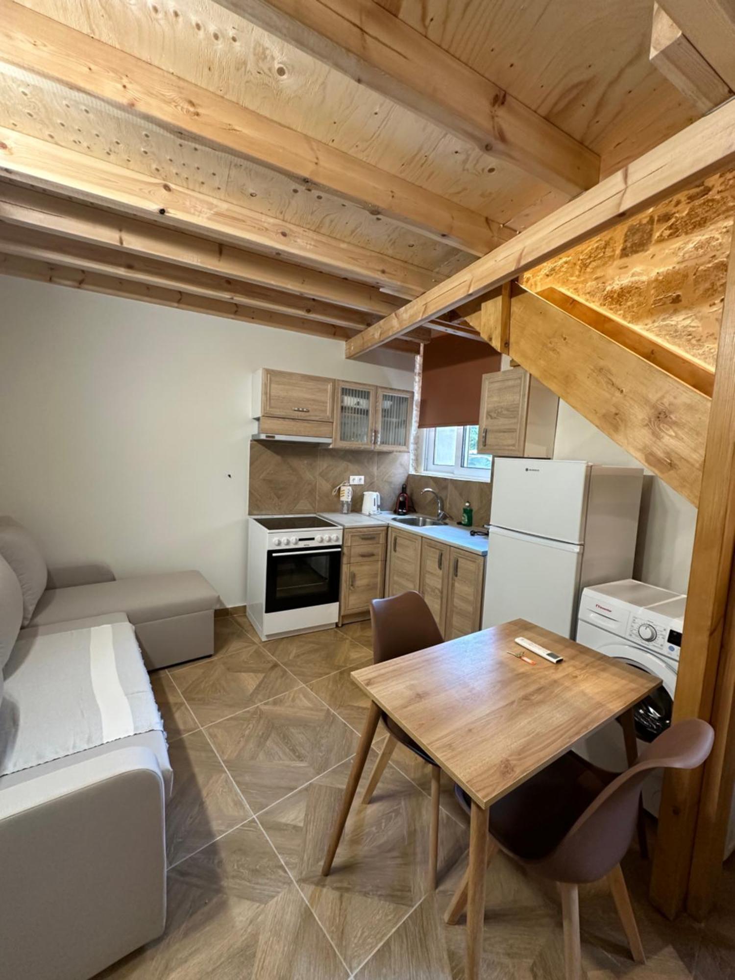 Q Rocco Apartments, Corfu Town Apartment *